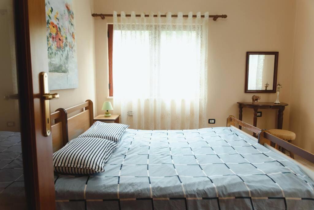 Rare Durres Apartment With Private Parking & Garden Екстер'єр фото